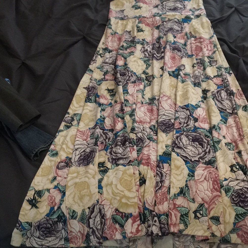 Pastel floral maxi skirt